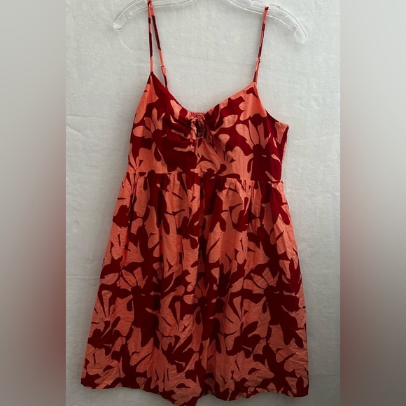 Nine West Dresses & Skirts - Nine West Floral Sundress Women’s Large Coral Red Keyhole Tie Front